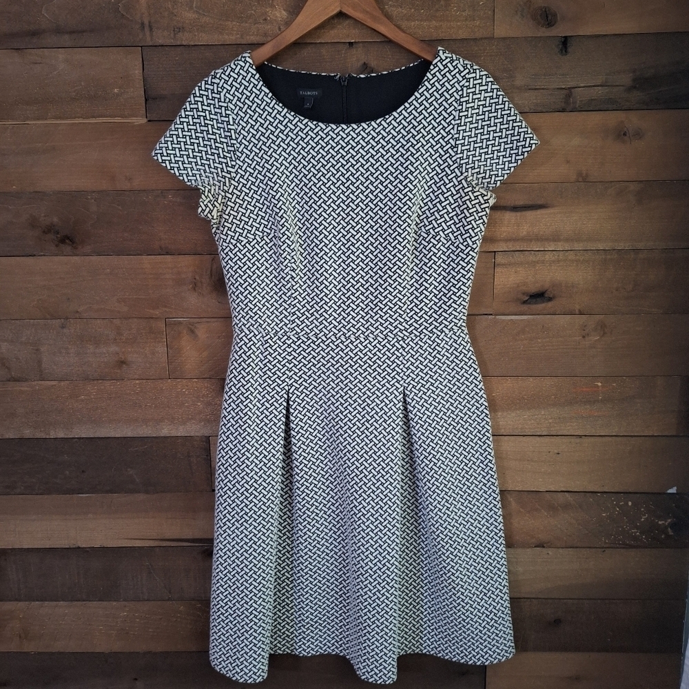 Talbots Black & White Textured Fit & Flare Dress – Size 6